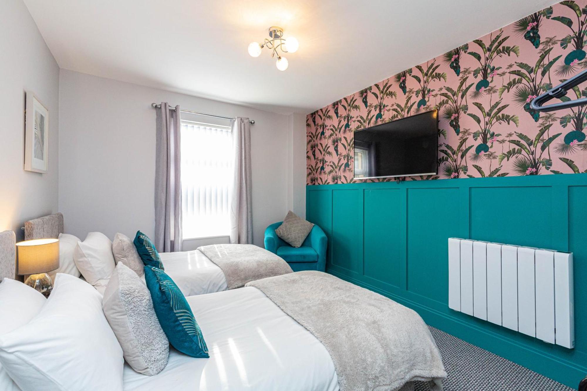 Beachfront Apartment 3 Bedrooms Sleeps 7 - Gateway To The Lake District - Newly Refurbished Morecambe Εξωτερικό φωτογραφία