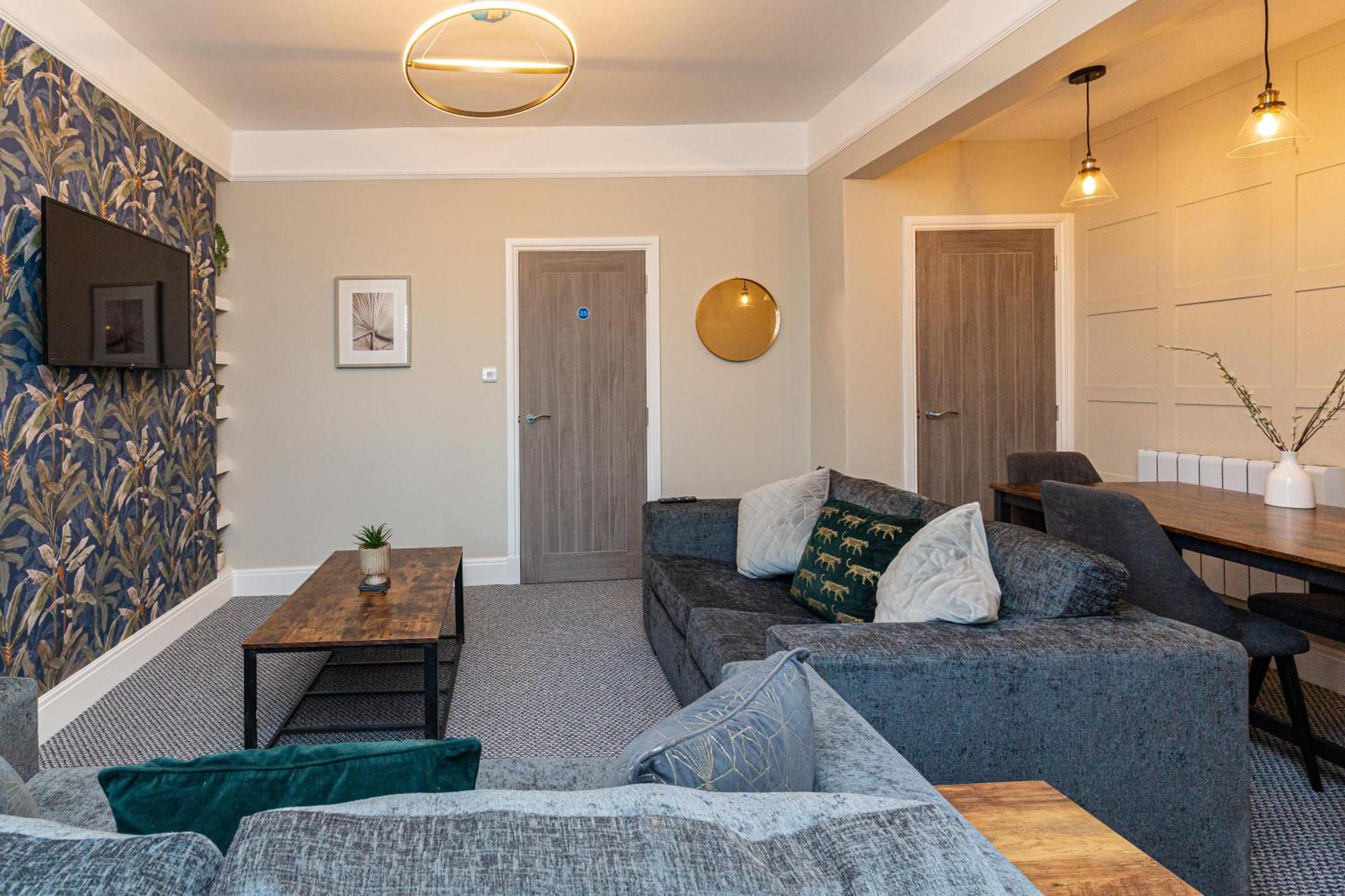 Beachfront Apartment 3 Bedrooms Sleeps 7 - Gateway To The Lake District - Newly Refurbished Morecambe Εξωτερικό φωτογραφία